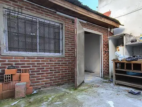 Venta Casa Depósito taller 4 ambientes en Villa Soldati