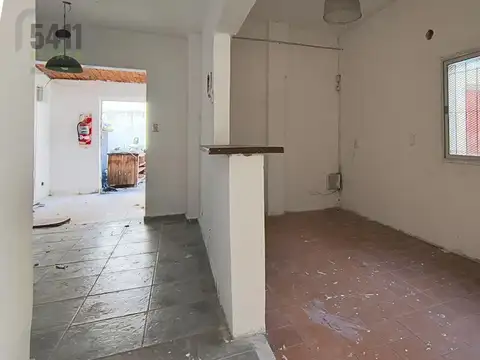 Venta Casa Depósito taller 4 ambientes en Villa Soldati
