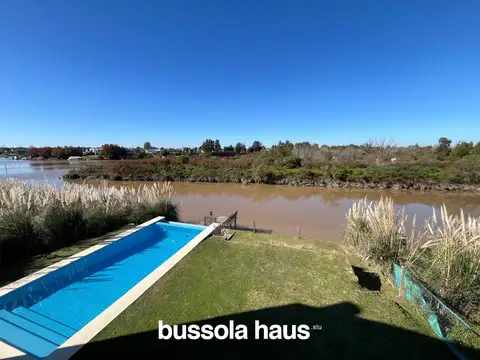 Casa en venta 3 dormitorios al río en Barrio El Canal