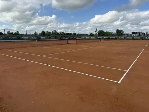 Terreno en Venta en La Finca Country Club, USD 110.000