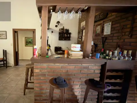 Casa 5 ambientes con 4 baños