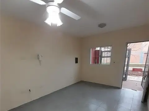 CASAS - DUPLEX - OTRAS ZONAS, RESISTENCIA