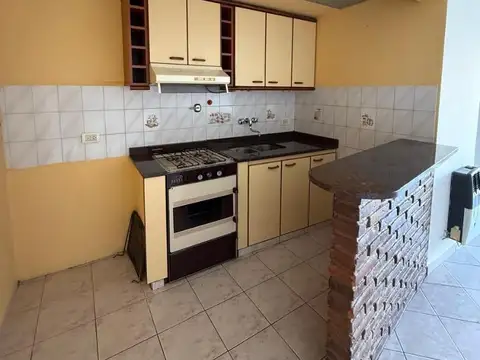 Departamento en Alquiler con 1 cocheras