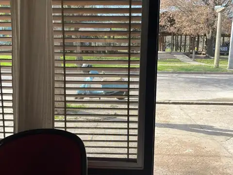 1 de Mayo  al 2400
