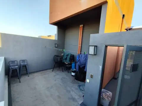 Pasco 1100, Piso 10