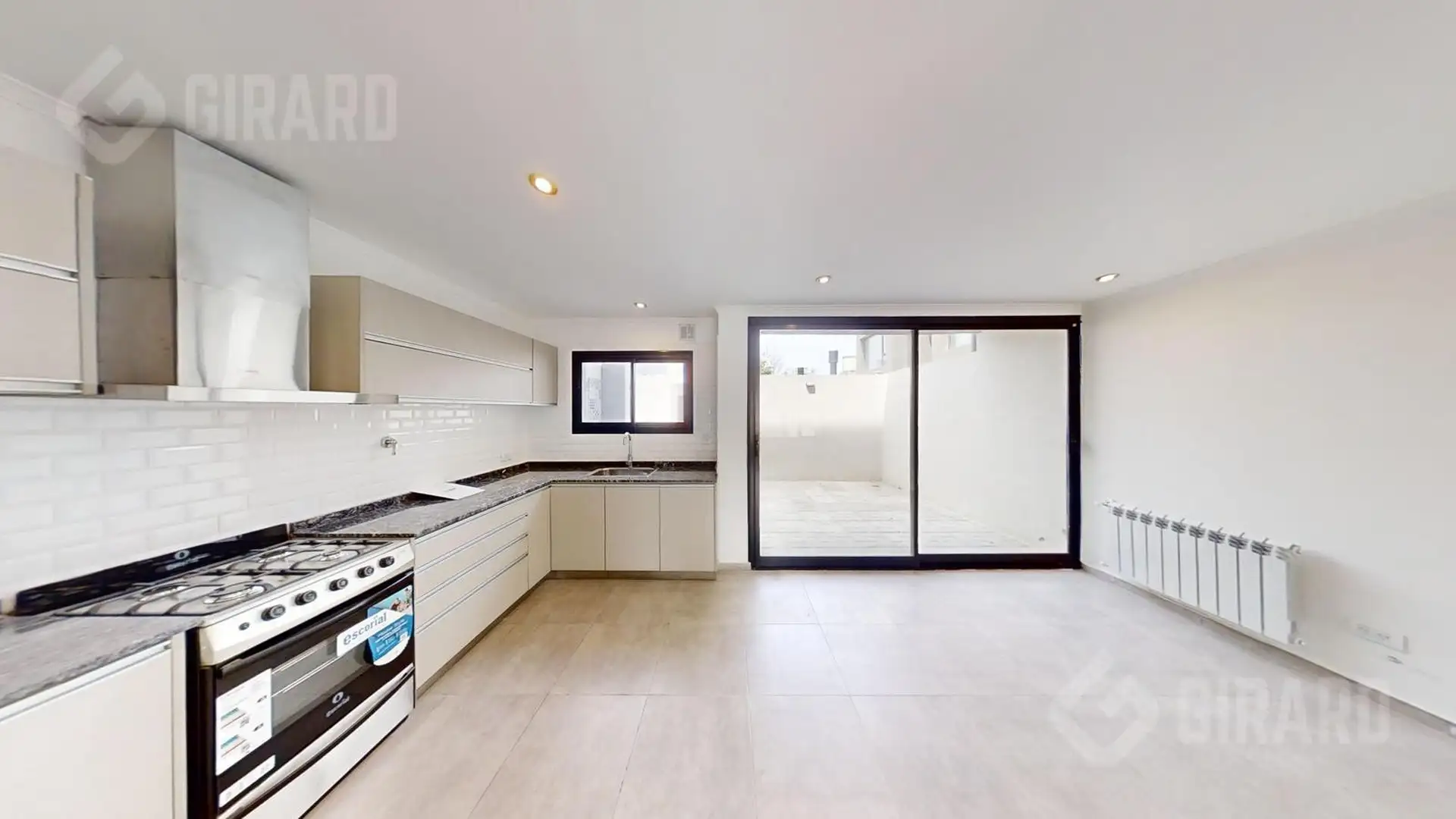 Venta de Triplex a estrenar en Villa Primera. Oportunidad