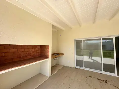 Casa en Venta en Pilar del Este - San Ramón, USD 145.000