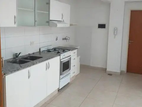 Departamento en Alquiler en Ramos Mejía Sur, $ 650.000