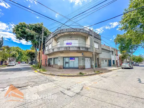 Departamento piso con cochera Bernal