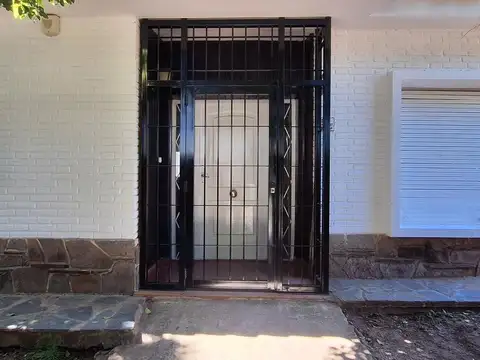 Casa en Alquiler de 3 dormitorios