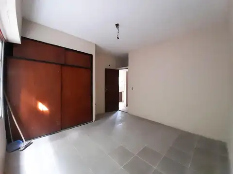 ALQUILER PH 3 Ambientes con Patio en Mataderos