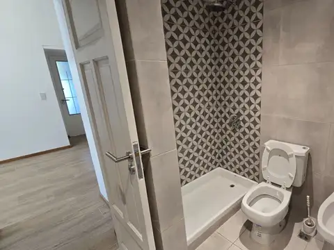 Valdenegro 2700, Piso PB