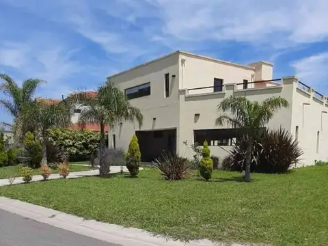 CASA EN HARAS SANTA MARIA 