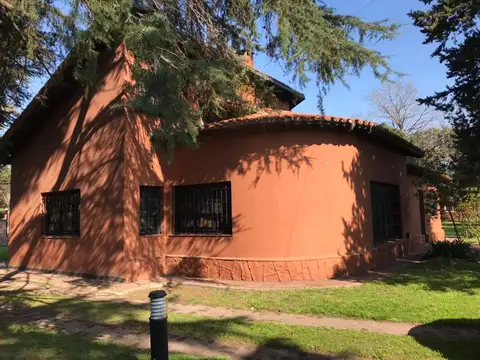 VENTA CASA QUINTA LOTE 7000m2 MERLO