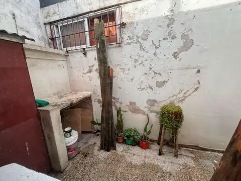Alvarado 2800, Piso 2