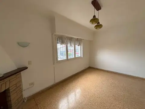 Depto Tipo Casa 3 ambientes con 1 baño