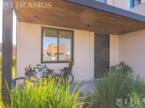 Casa en venta Barrio ARAUCARIAS Puertos Escobar