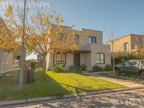 Casa en venta Barrio ARAUCARIAS Puertos Escobar