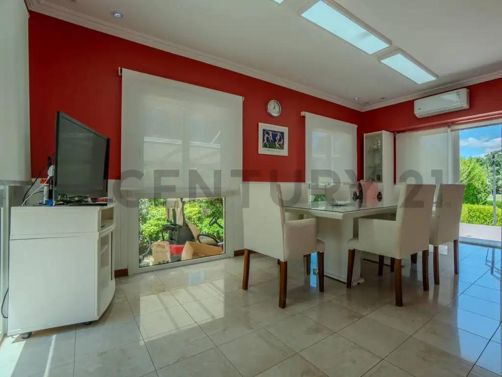 Casa en Venta en Abril Club de Campo – Frente al golf. - Foto 17