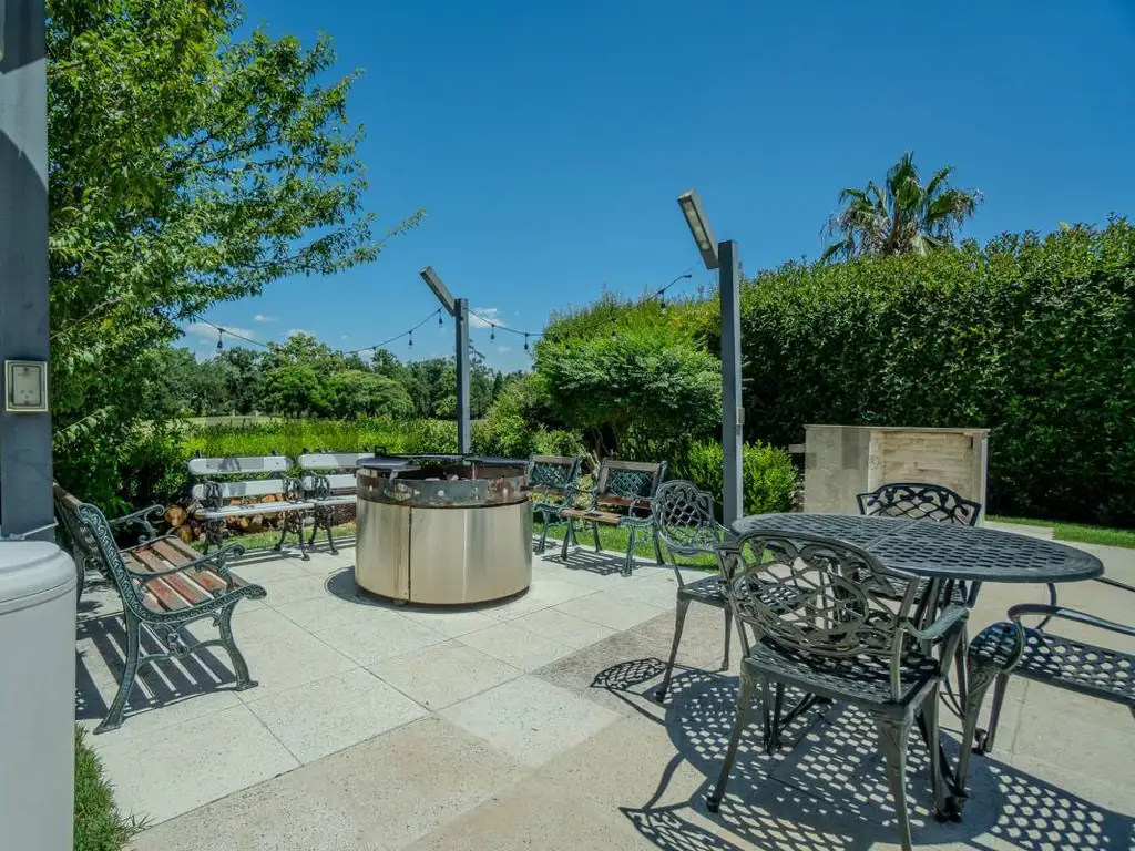 Casa en Venta en Abril Club de Campo – Frente al golf. - Foto 40