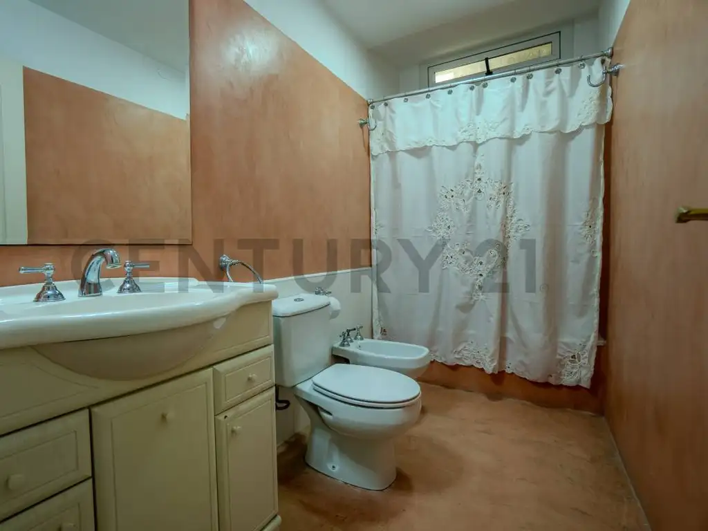 Casa en Venta en Abril Club de Campo – Frente al golf. - Foto 36