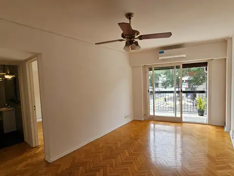 Superí 1400, Piso 1