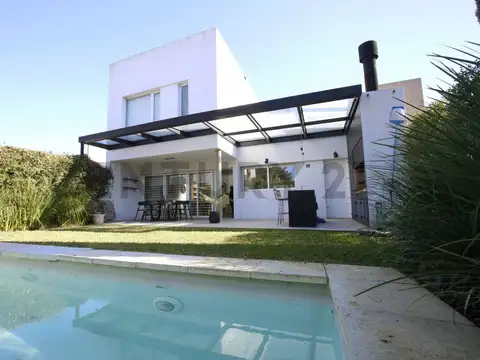 Casa en Venta en City Bell, Partido de La Plata