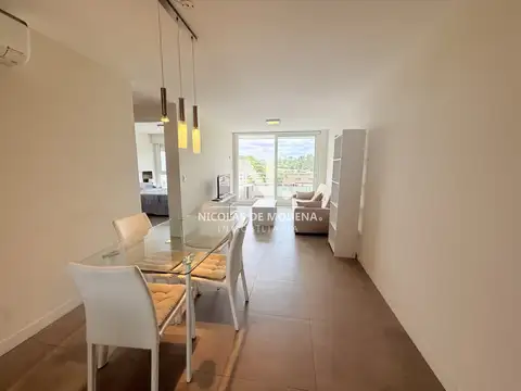 Hermoso apartamento con excelentes servicios en venta y alquiler en Playa Mansa