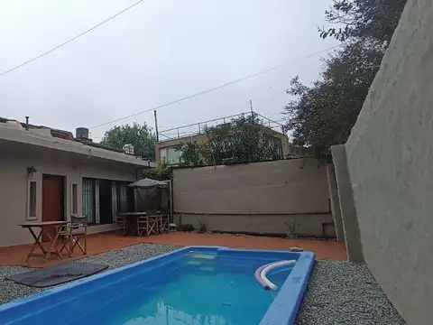 Casa 2 ambientes con 1 baño