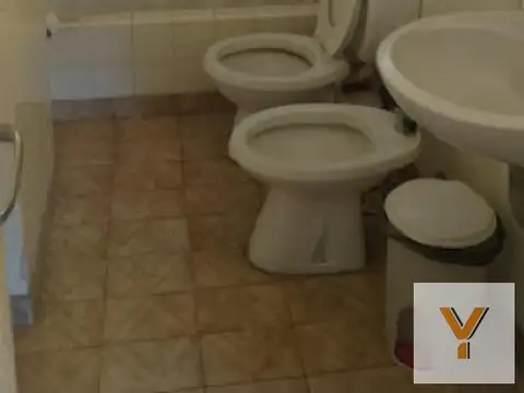 Departamento 5 ambientes con 2 baños