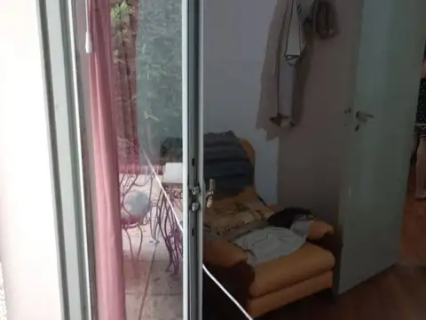 Depto Tipo Casa en Venta en Liniers, USD 130.000