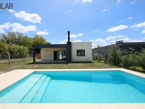 Casa en Venta 4 Ambientes en Santa Lucia, Pilar del Este