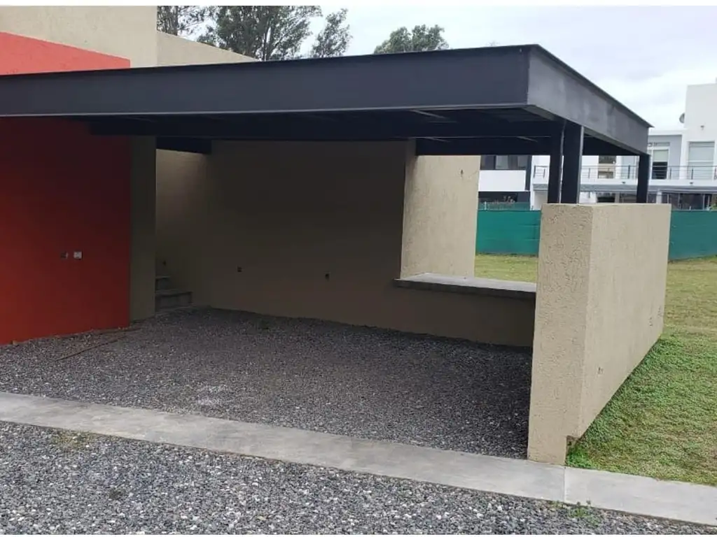 Casa en Venta con cochera