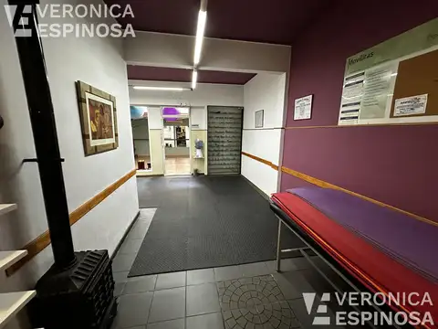 Oficina 4 ambientes con 2 baños