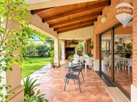 VENTA CASA 5 AMBIENTES FINCAS DEL LAGO ESCOBAR