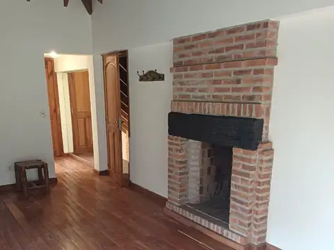 Casa en Alquiler de 3 dormitorios