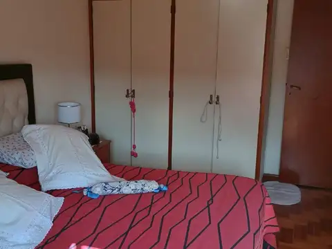 DEPARTAMENTO DE 4 AMBIENTES, CON PATIO, QUINCHO, BALCÓN Y TERRAZA