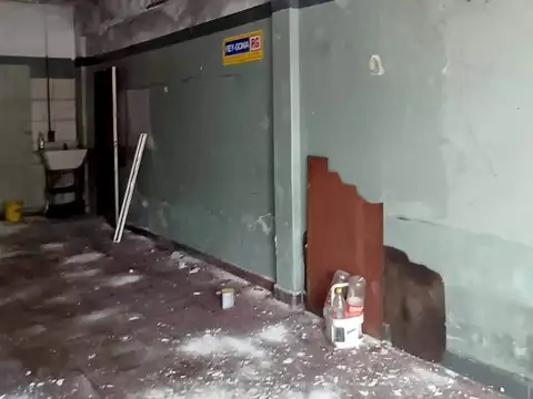 VENTA LOCAL COMERCIAL A LA CALLE - V. DEL PARQUE