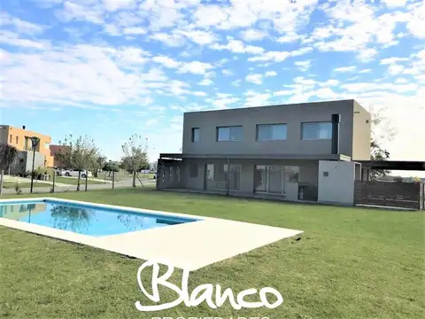 Casa en Venta en El Cantón - Islas, Escobar