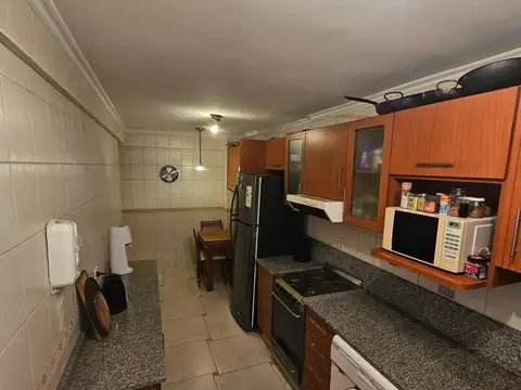 Departamento 4 ambientes con 2 baños