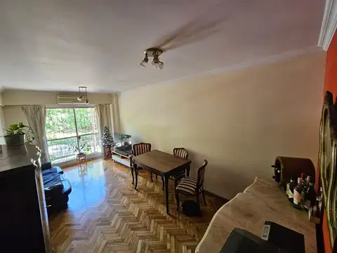 Venta Departamento 4 ambientes c/cochera en Parque Chacabuco