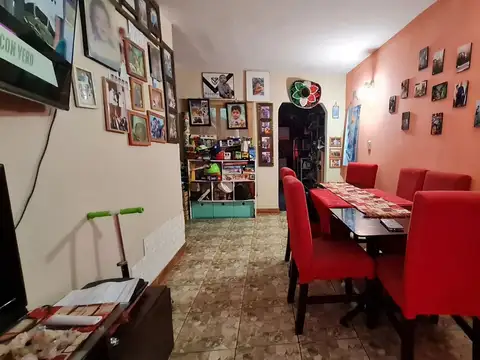 Venta de Casa 5 AMBIENTES en Caseros, Tres de Febrero