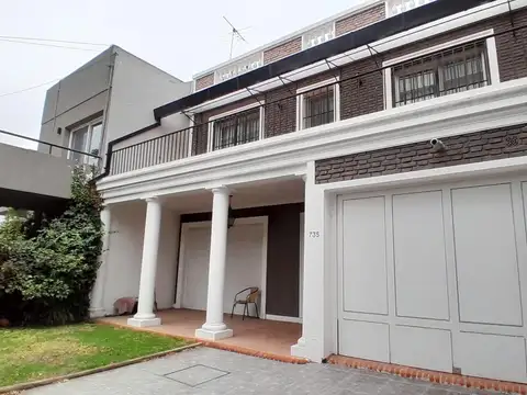 Casa en venta en Acassuso, Barrio Parque Aguirre.