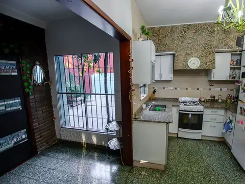 Casa en Venta en Burzaco, USD 99.000
