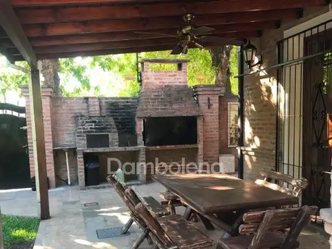 Casa en Venta en Villa Zapiola, USD 165.000