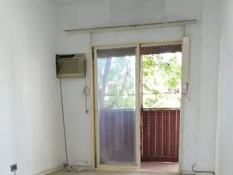 Andrés Ferreyra 4100, Piso 1