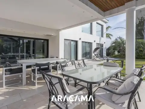 Casa en Venta en Saint Thomas Este Oeste - Canning
