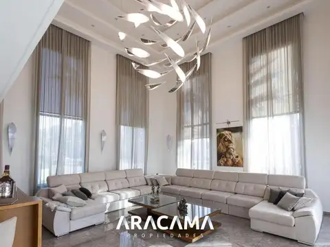 Casa en Venta en Countries y Barrios Cerrados en Esteban Echeverria, USD 4.000.000