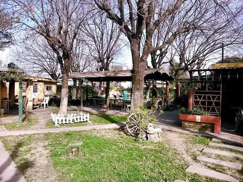VENTA CASA 3 DORMITORIOS ALVEAR AMPLIO TERRENO