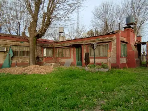 VENTA CASA 3 DORMITORIOS ALVEAR AMPLIO TERRENO